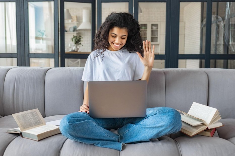 UAE distance learning extension online classes in UAE schools