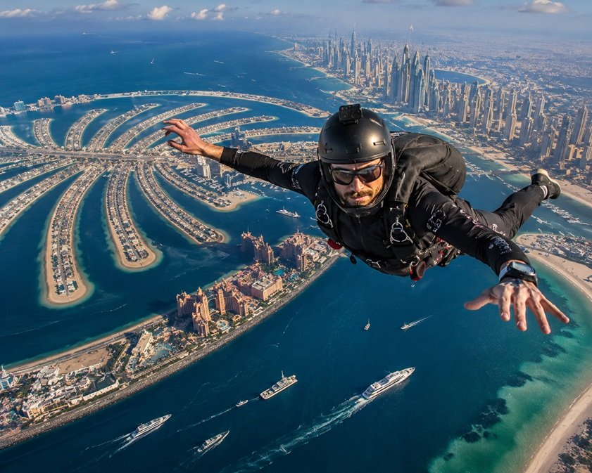 Skydive Dubai Resumes Activities with tandem skydivers above Palm Jumeirah